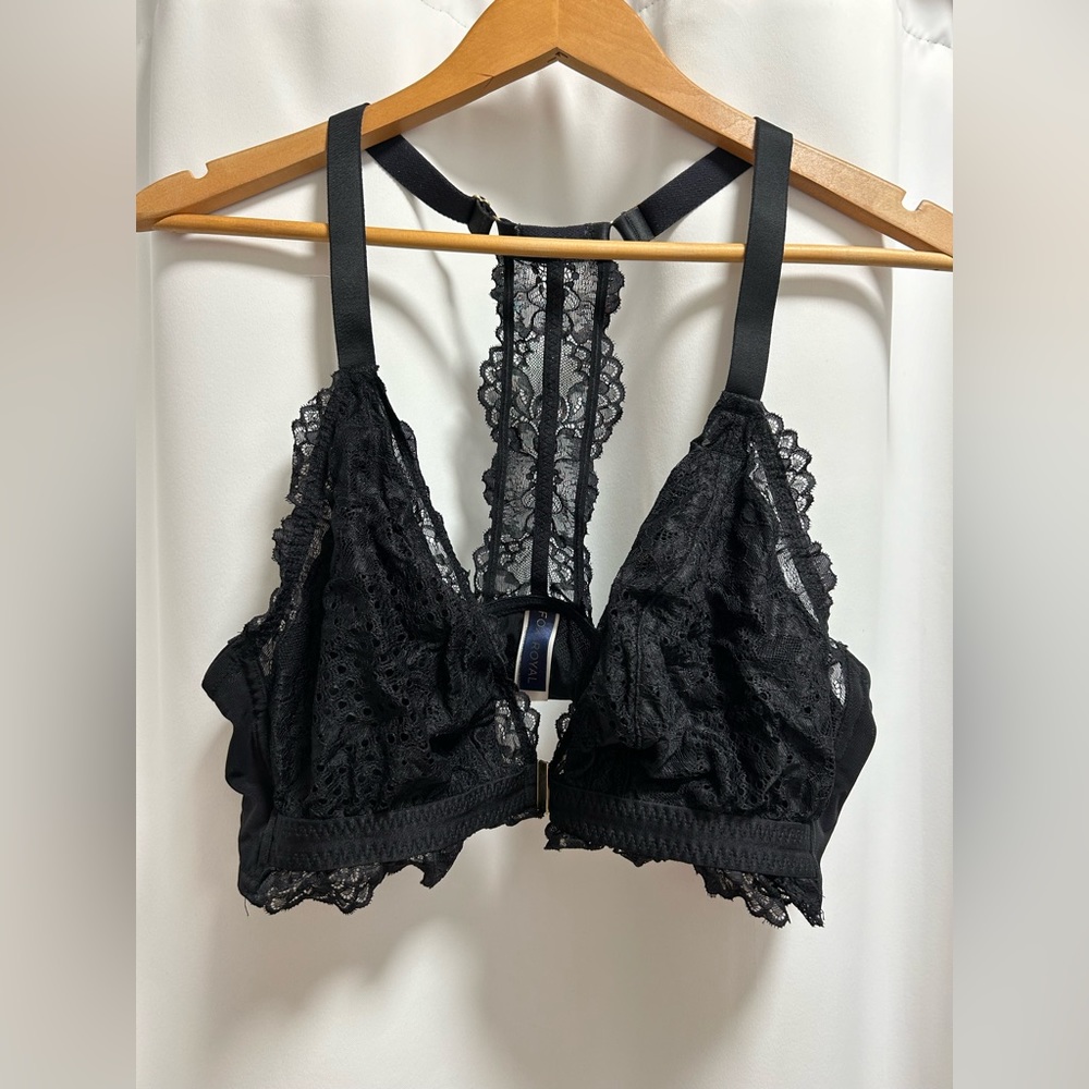 Fox & Royal front closure lace bra, size 18-20